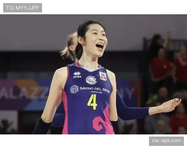 朱婷上场像女王，下楼买菜像隔壁大妈——手上那只表把我们全体打败